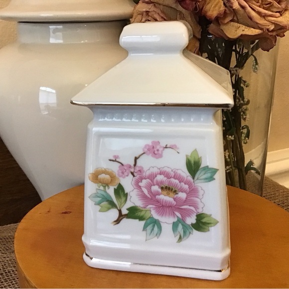 Vintage 60’s Japan I. W. Rice Imports Peony Pagoda lamp diffuser.  Made in Japan - Picture 1 of 7